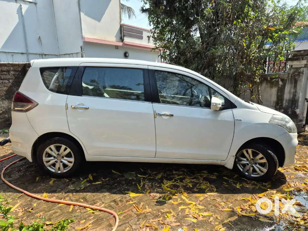 Pristine Single-owner Ertiga Zxi (petrol) – Strictly Personal Use