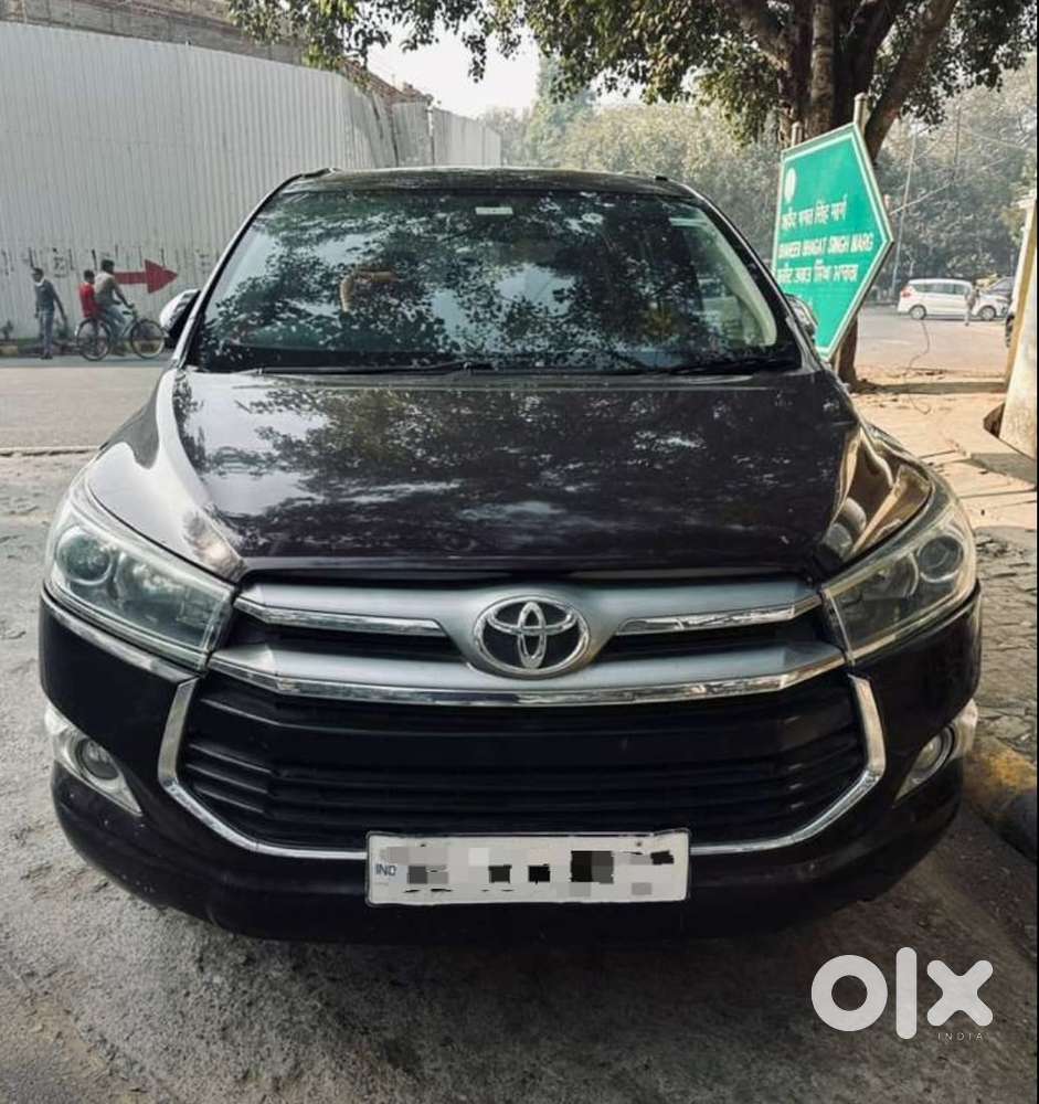 Toyota Innova Crysta 2.8 Zx At, 2016, Petrol