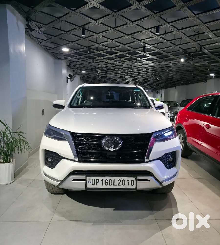 Toyota Fortuner 4x2 At 2.7 Petrol, 2022, Petrol