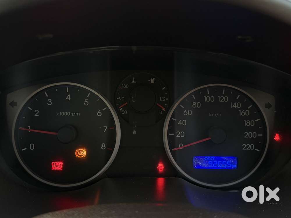 Hyundai I20 Petrol Asta Option, 2010, Petrol