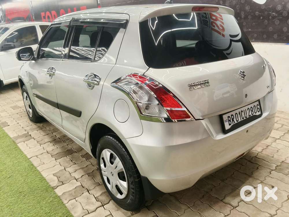 Maruti Suzuki Swift Vxi 1.2 Abs Bs-iv, 2016, Petrol