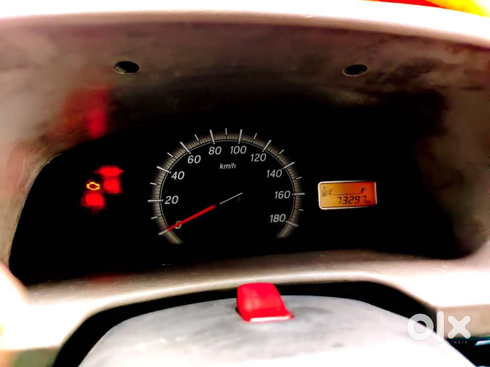 Maruti Suzuki Eeco 5 Str Ac (o), 2010, Petrol
