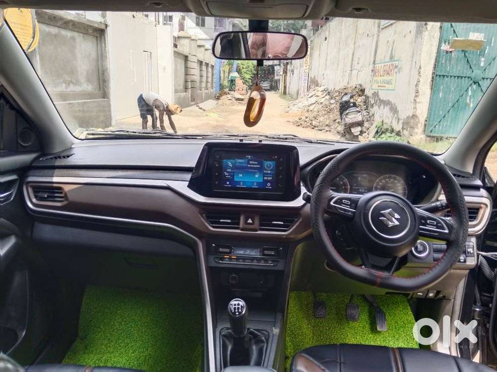 Maruti Suzuki Brezza 1.5 Zxi Smart Hybrid, 2024, Petrol