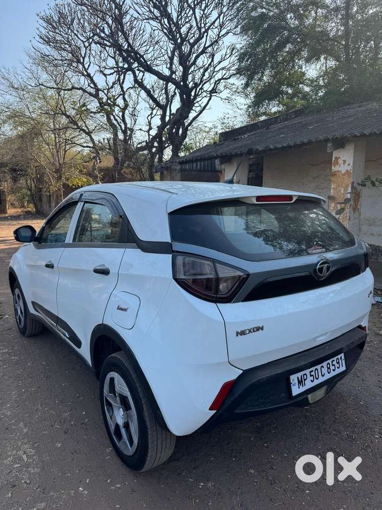 Tata Nexon 1.5 Revotorq Xm (s), 2020, Diesel