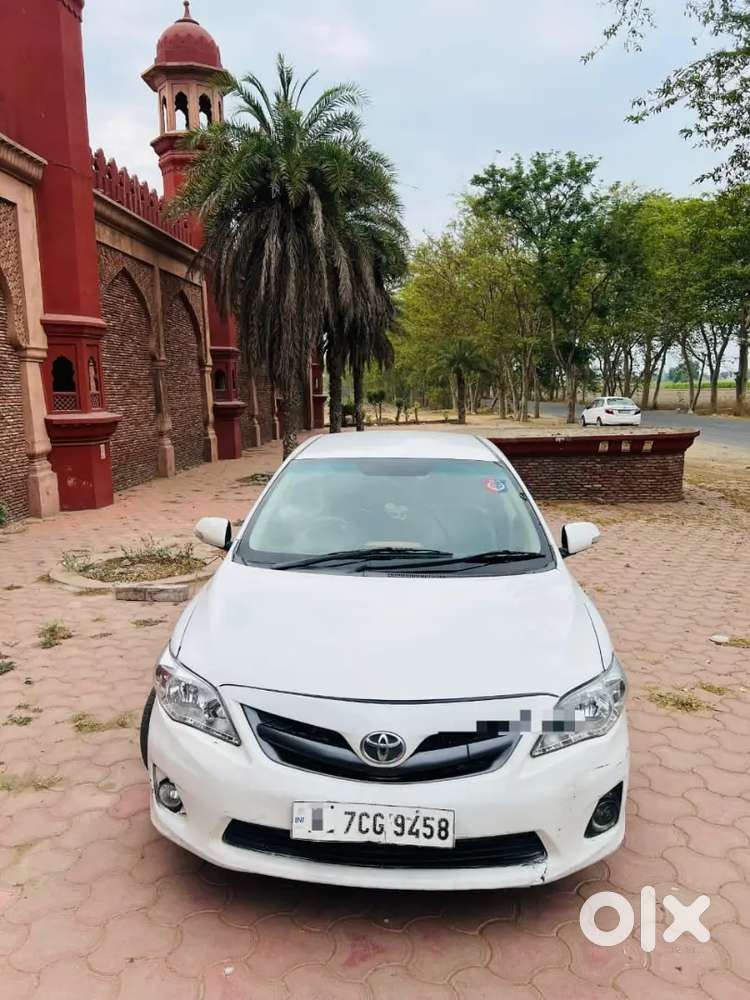Toyota Corolla Altis 2012 Diesel 120000 Km Driven