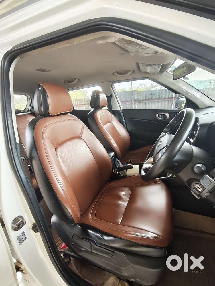 Hyundai Venue 2020 Petrol Well Maintained