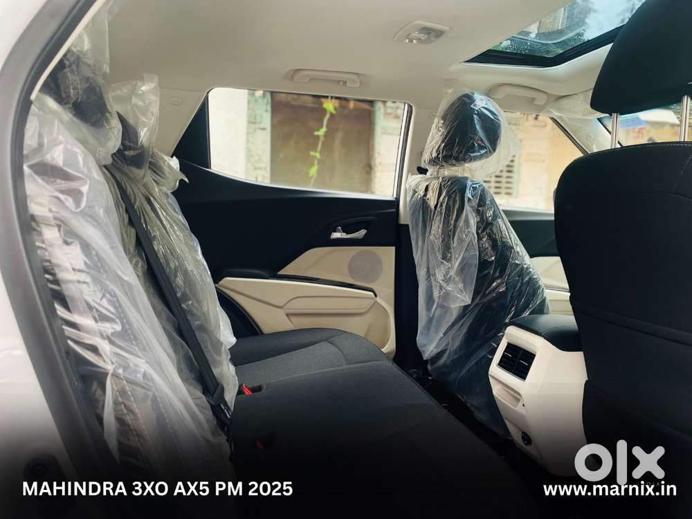Mahindra Xuv 3xo Ax5 Pm Mt, 2025, Petrol