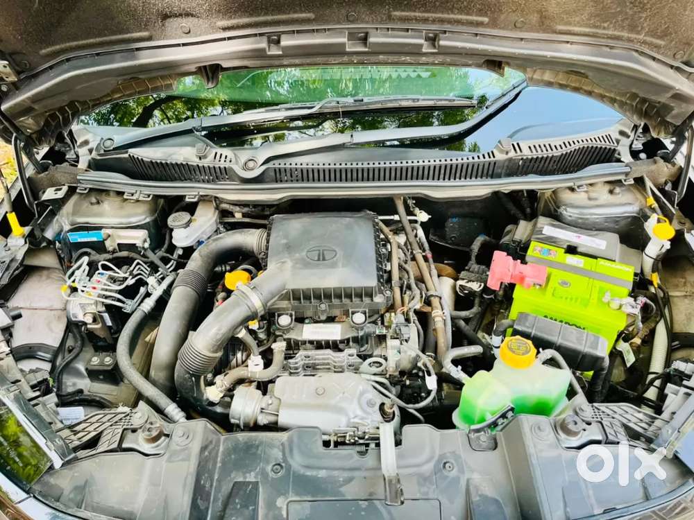 Tata Nexon Pure (s) 1.2 Petrol 6amt, 2024, Petrol