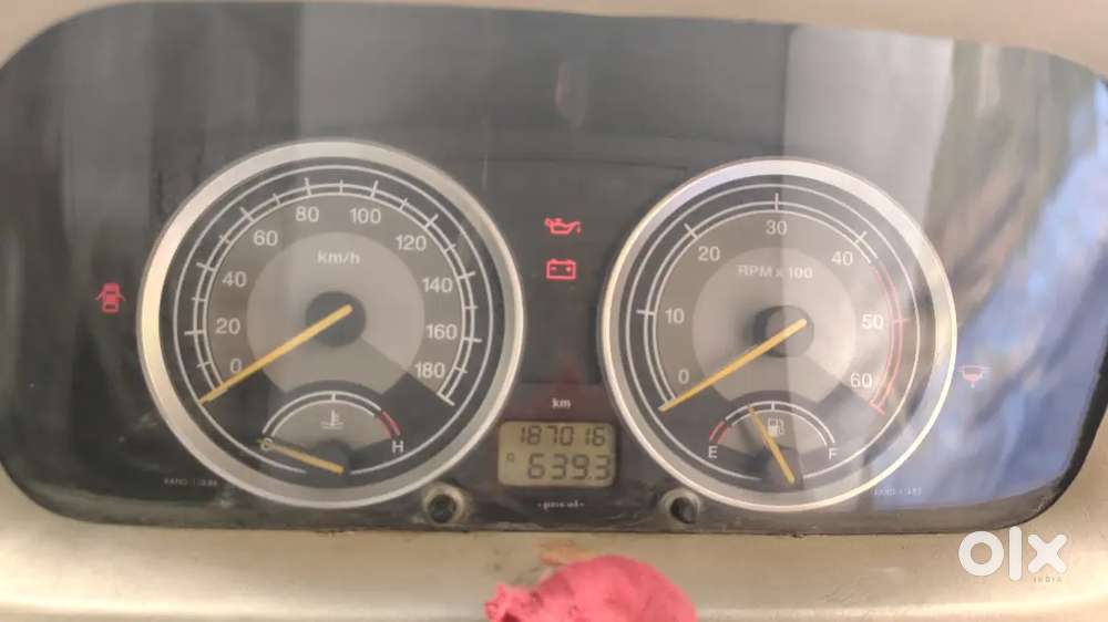 Tata Sumo Grande 2012