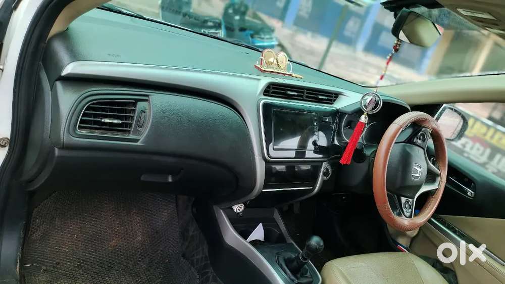 Honda City Petrol Vx 2018 Second Owner Arjent Sell Krna Hai