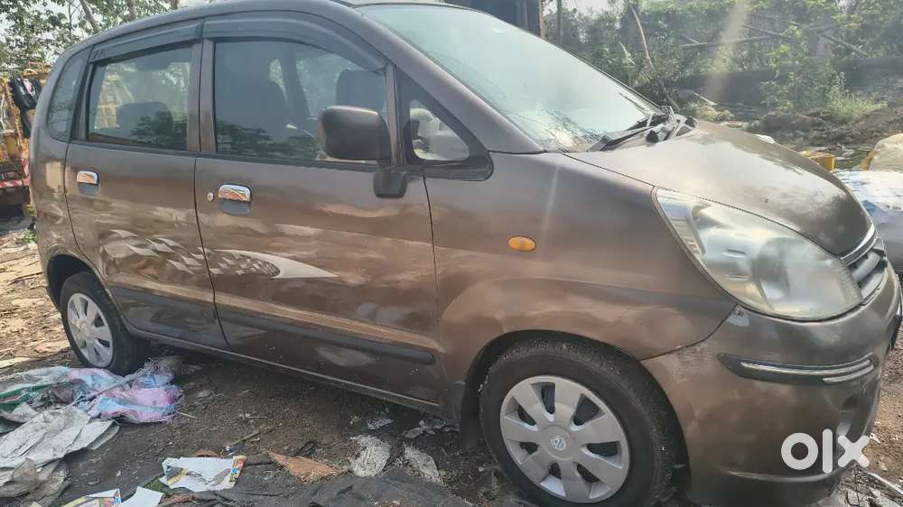 Maruti Suzuki Estilo 2011