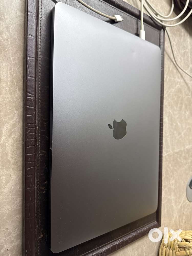 MacBook Pro, 13 inch, 2019