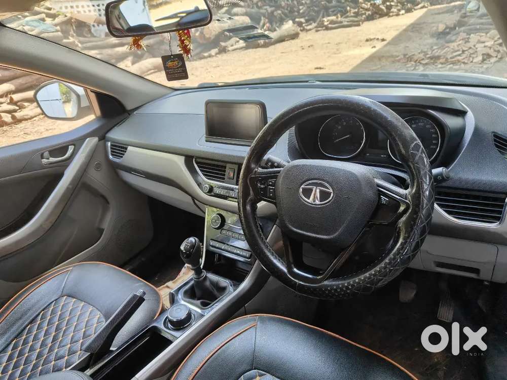Tata Nexon 2018 Diesel 120000 Km Driven