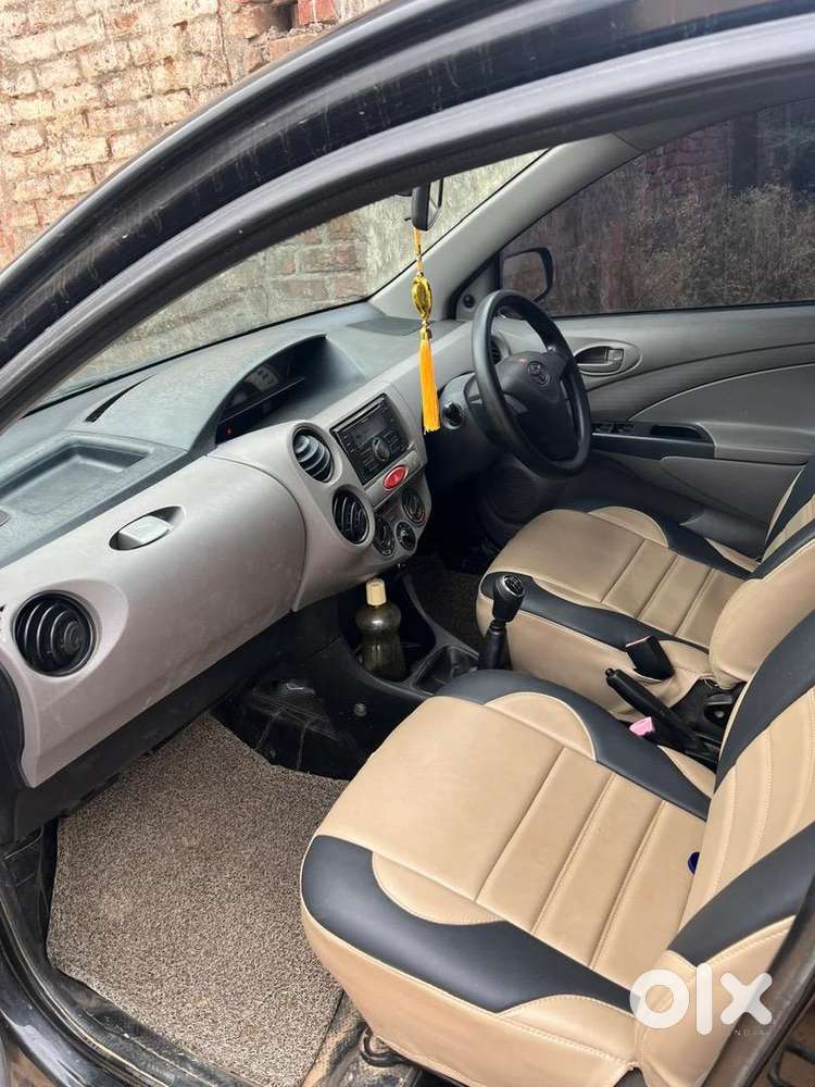 Toyota Etios 2011 Cng & Hybrids Good Condition