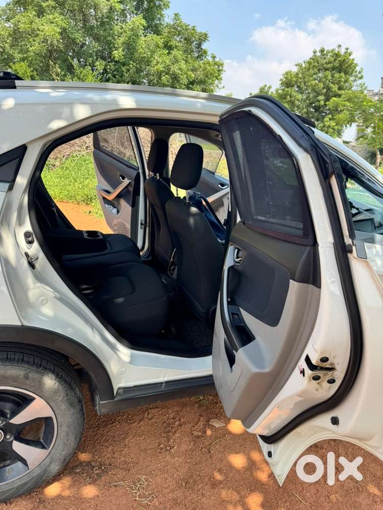 Tata Nexon Petrol 2019 Automatic , Single Hand Driven & Maintained
