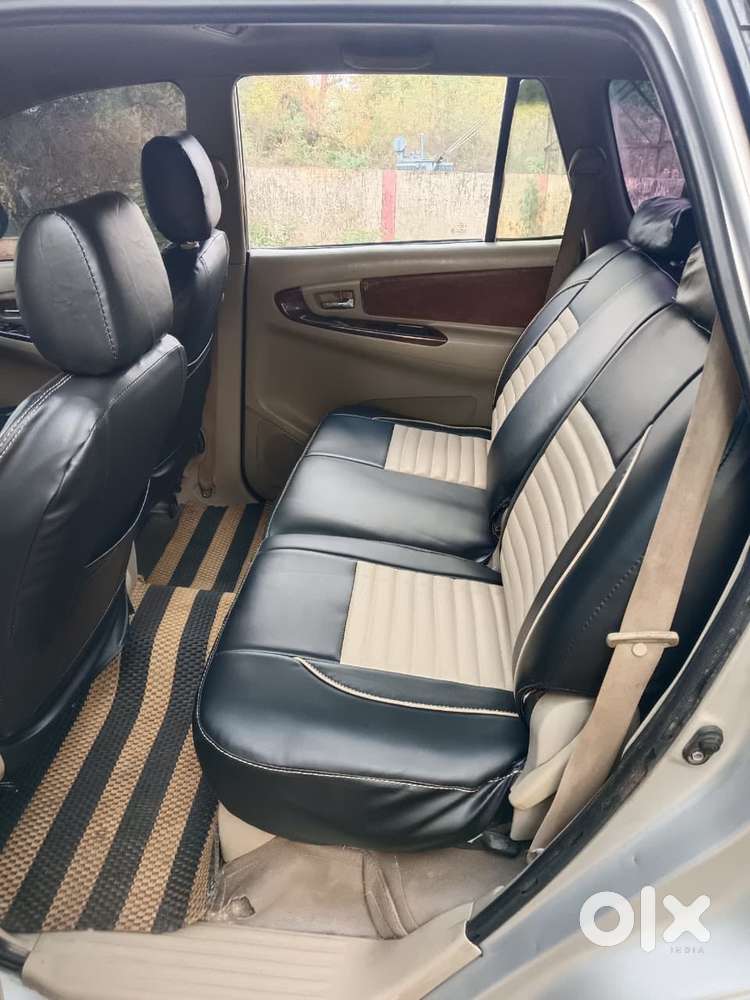 Toyota Innova 2.5 V 7 Str, 2012, Diesel