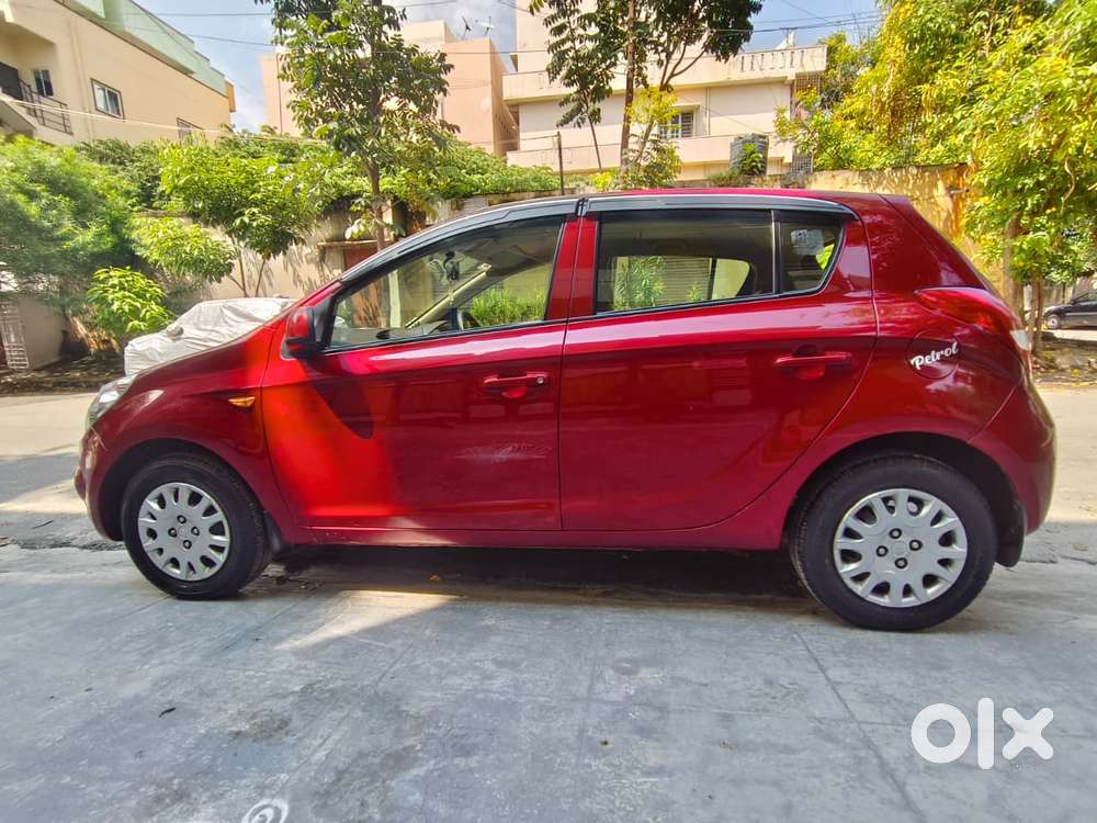 Hyundai I20 Magna 1.2 Mt, 2011, Petrol