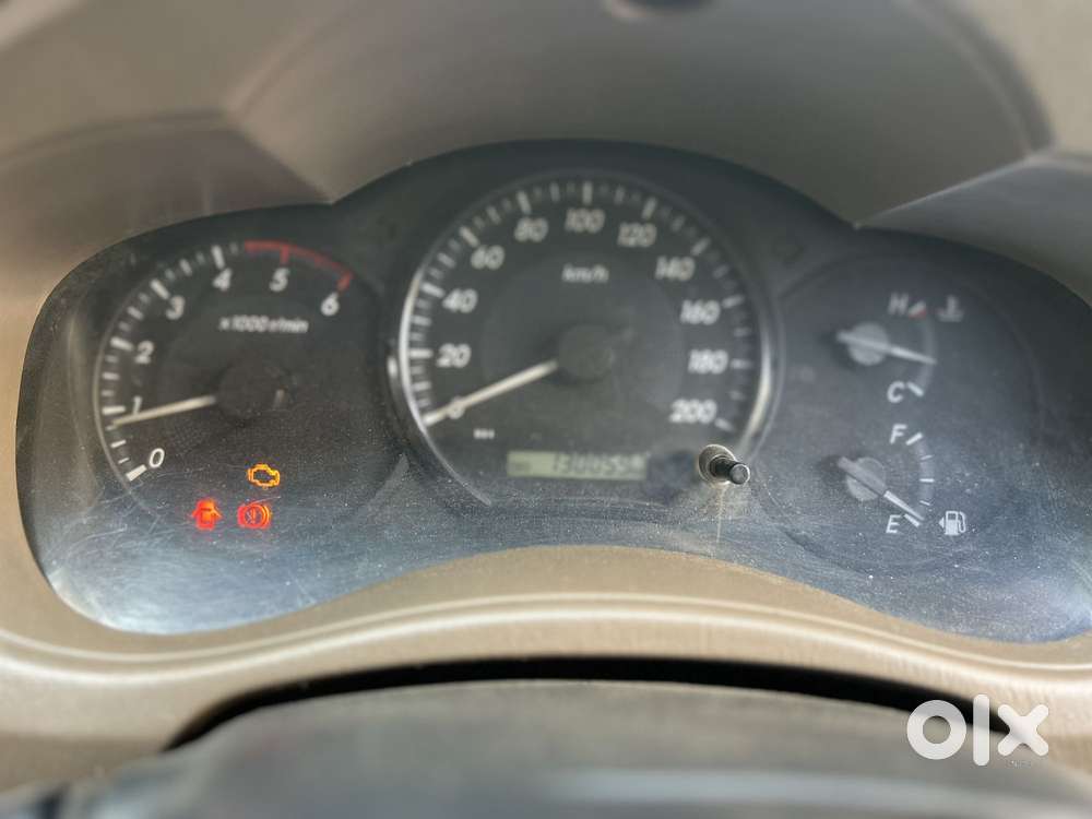 Toyota Innova 2.5 G (diesel) 7 Seater Bs Iv, 2015, Diesel