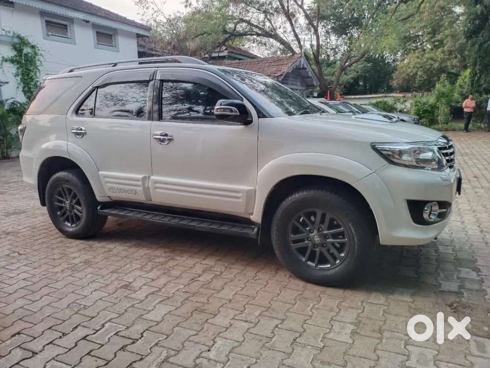 Toyota Fortuner 4x2 At, 2015, Diesel