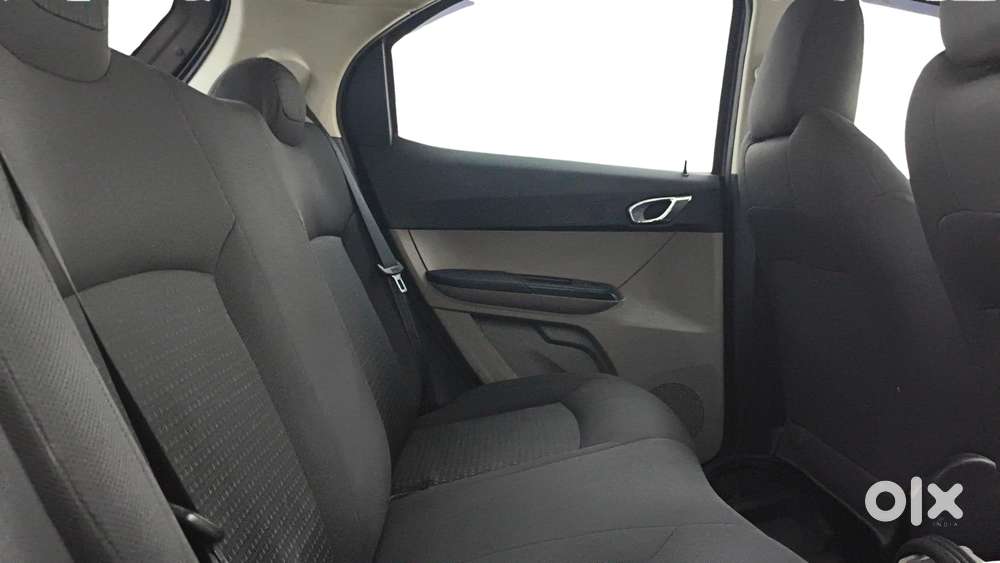 Tata Tiago 1.2 Revotron Xz, 2016, Petrol