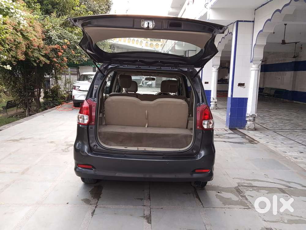 Maruti Suzuki Ertiga 1.4 Vxi Cng Anniversary Edition, 2017, Cng & Hy..