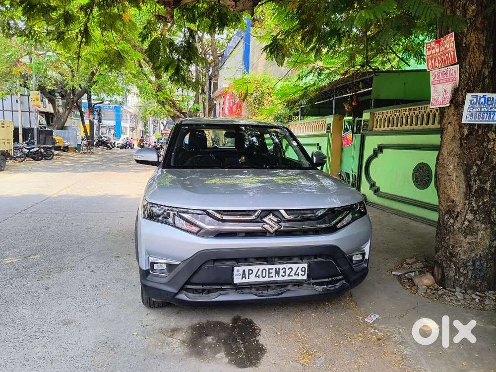 Maruti Suzuki Brezza 2024 Cng & Hybrids 5600 Km Driven