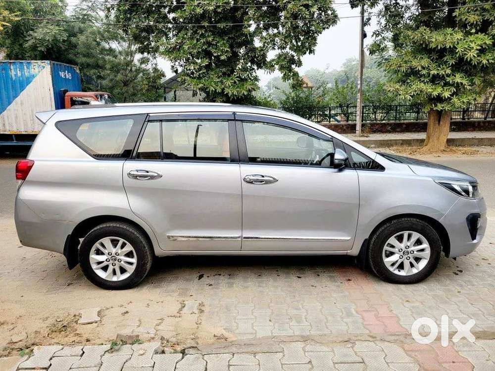 Toyota Innova Crysta