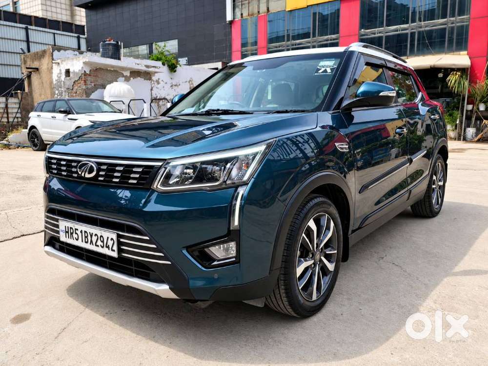 Mahindra Xuv300 W8 Option Dual Tone, 2019, Petrol