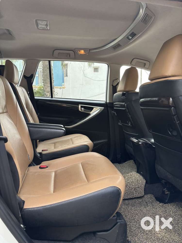 Toyota Innova Crysta [2020-ongoing] 2.4 Zx 7 Str, 2022, Diesel