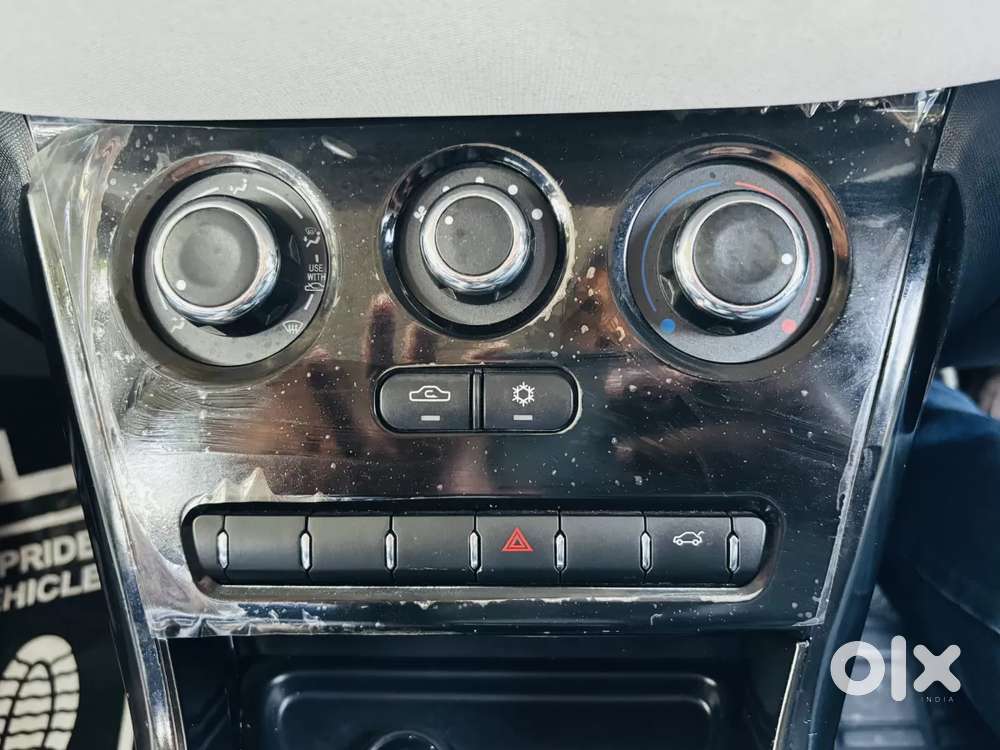 Tata Nexon, 2025, Petrol