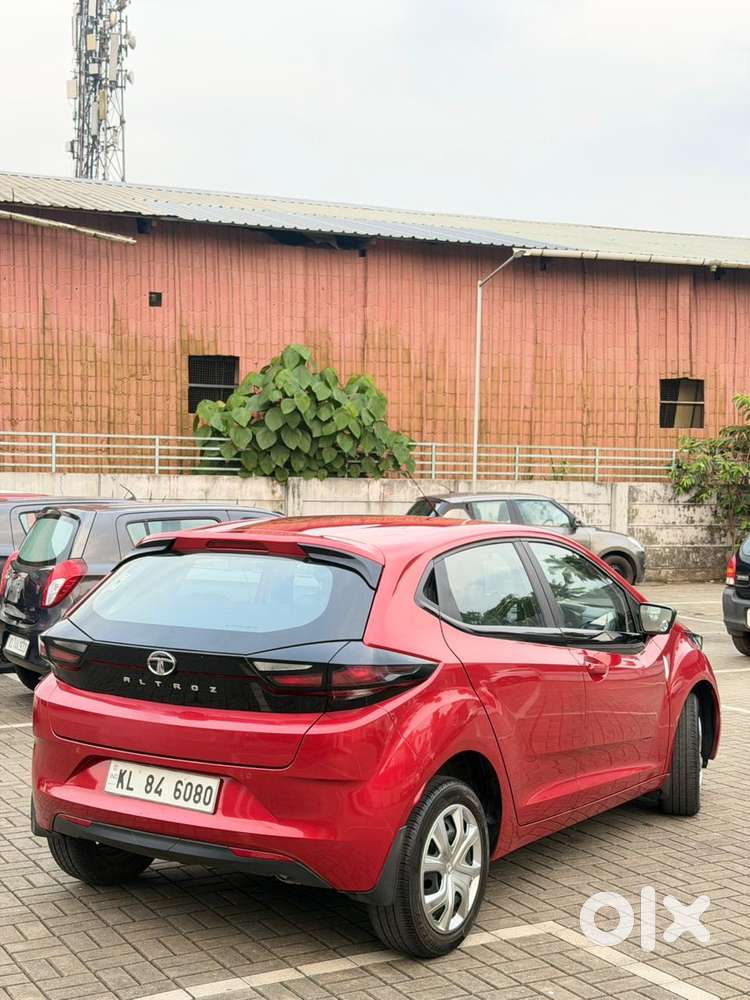Tata Altroz 1.2 Xm Plus, 2021, Petrol
