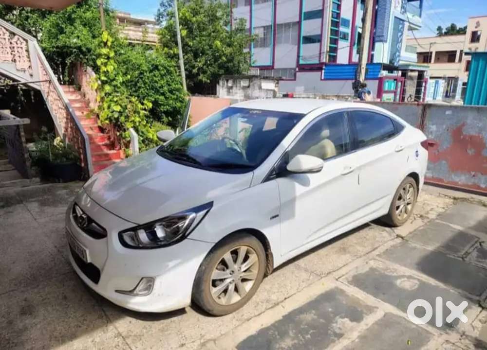 Hyundai Verna 2012 Diesel 160986 Km Driven
