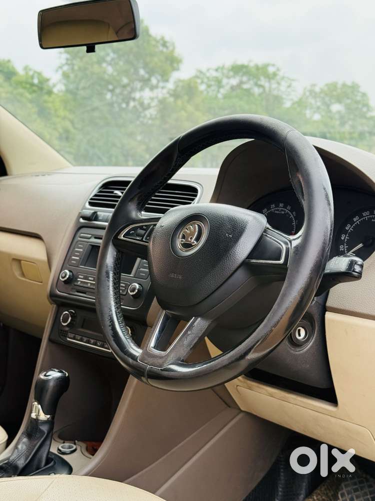 Skoda Rapid 1.5 Tdi At Style, 2015, Diesel