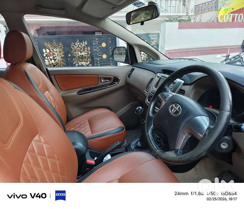 Toyota Innova [2013-2016] 2.5 V Diesel 7 Str, 2015, Diesel