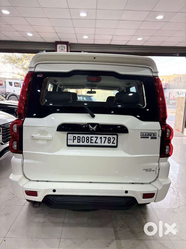 Mahindra Scorpio Classic 2.2 S 11 Mt 7 Str, 2022, Diesel