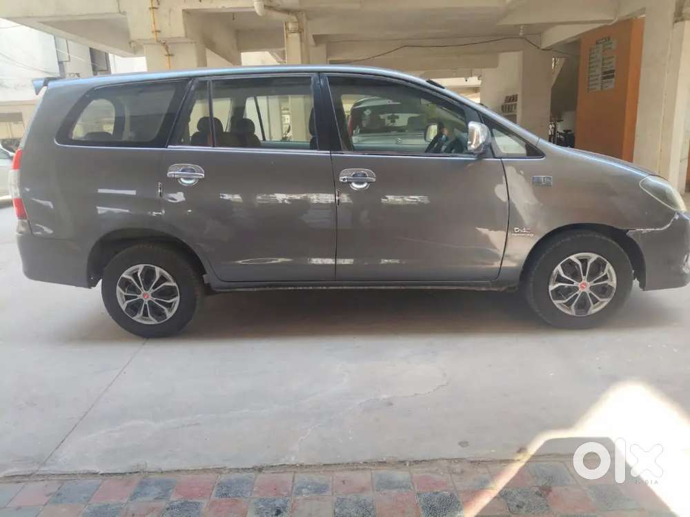 Toyota Innova 2011 Diesel 107000 Km Driven