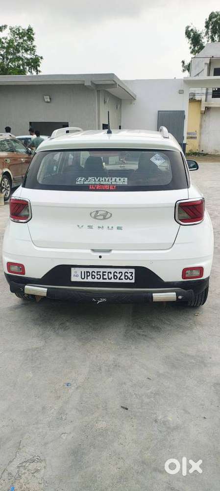 Hyundai Venue, 2021, Cng & Hybrids