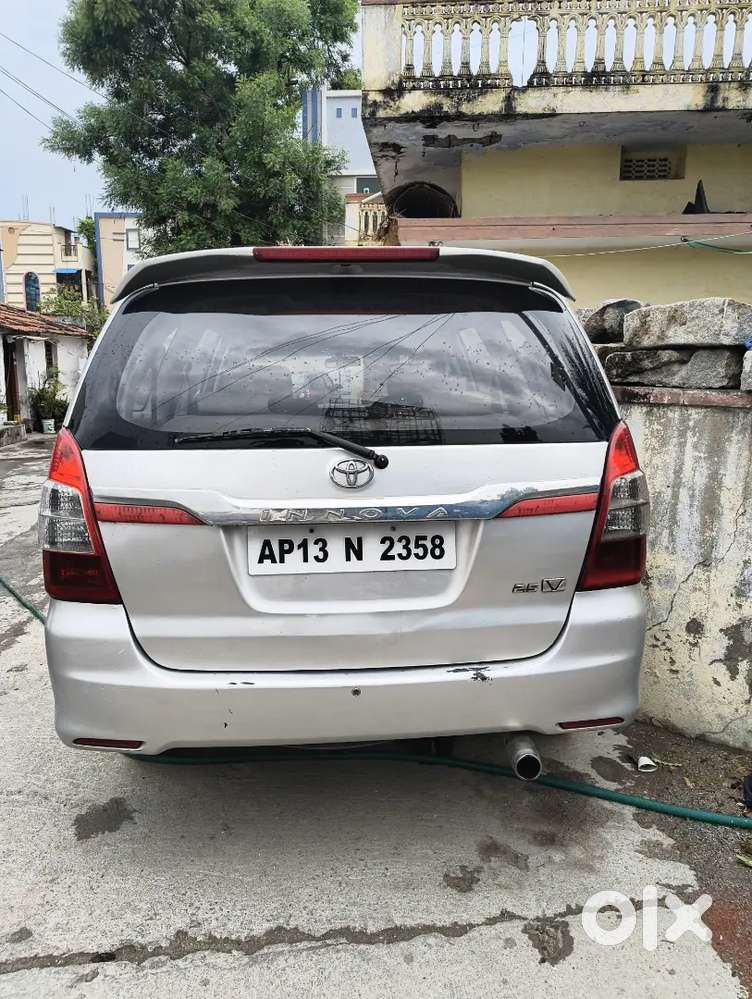 Toyota Innova Hycross 2008 Diesel 178000 Km Driven