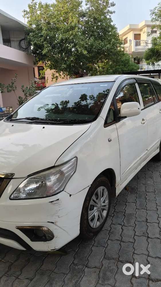 Innova Car Diesel In Good Condition