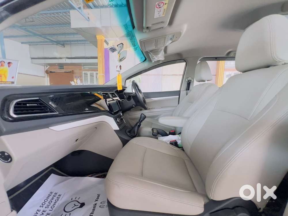 Mahindra Marazzo M8, 2019, Diesel