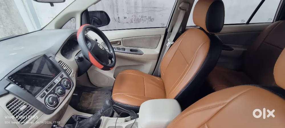 Toyota Innova 2016