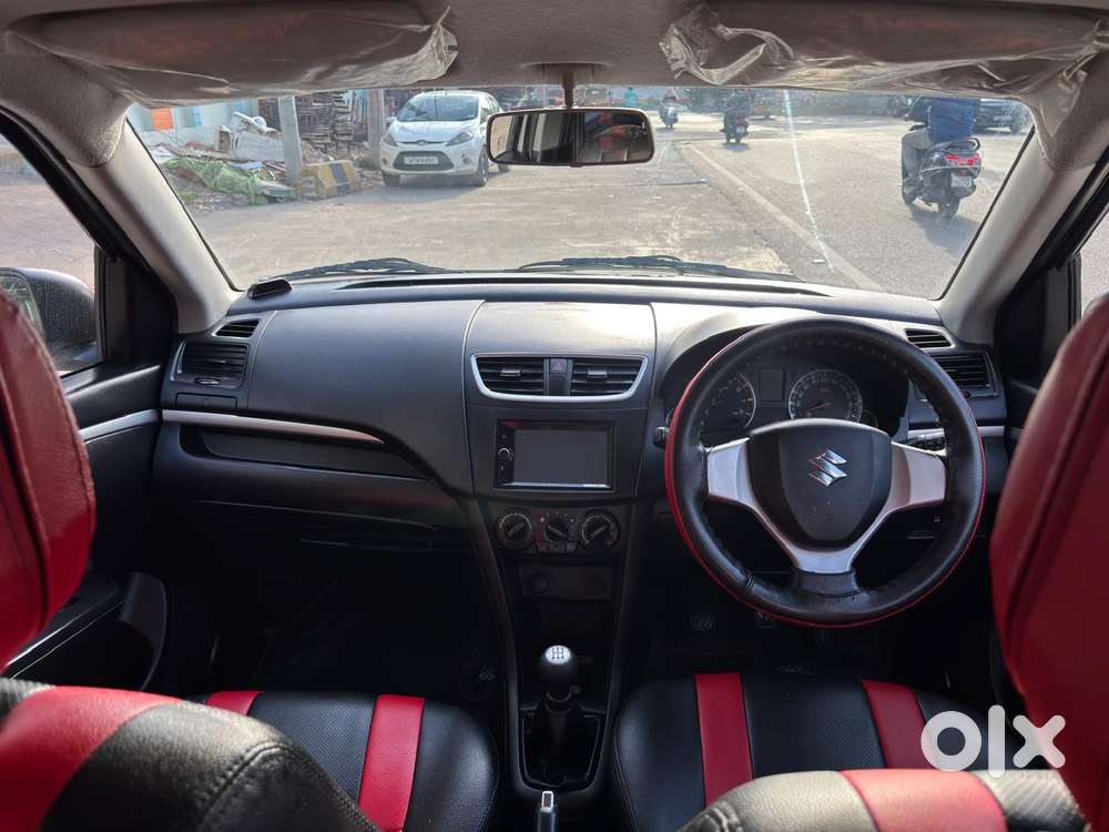 Maruti Suzuki Swift Vxi Optional, 2015, Petrol