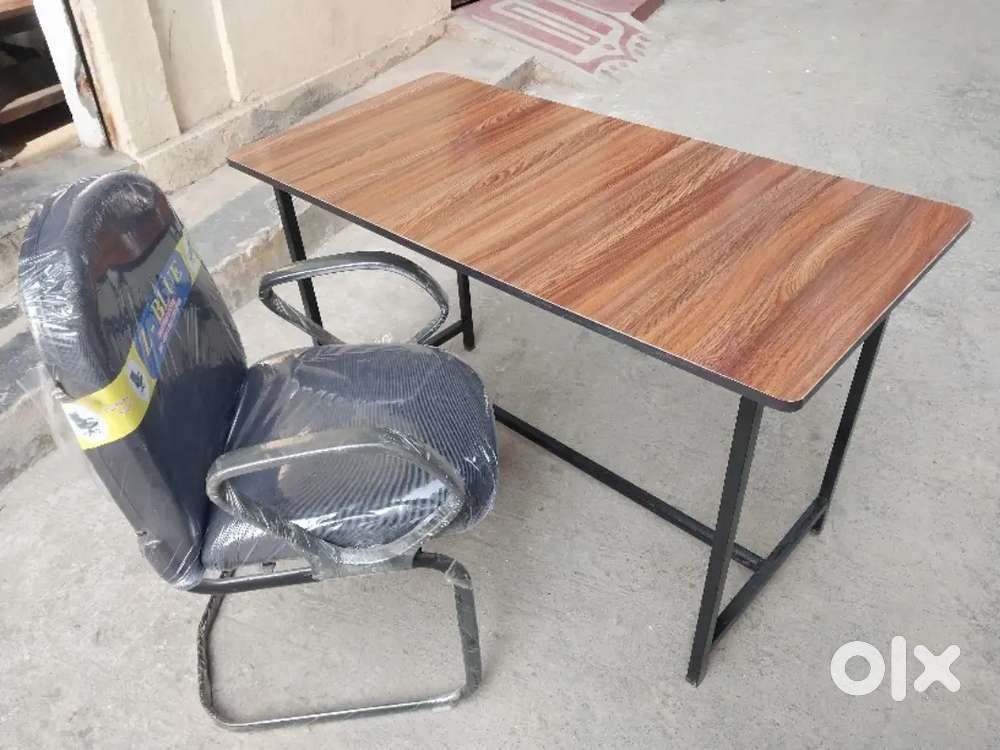 New full size table with chair