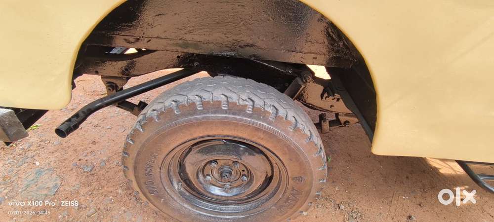 Mahindra Willys 1982