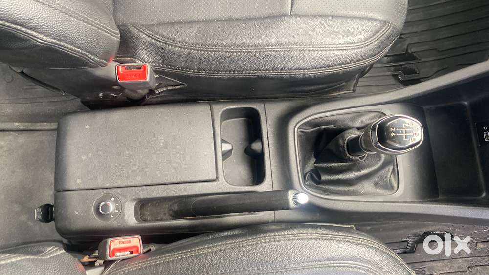 Renault Triber Rxz, 2022, Petrol