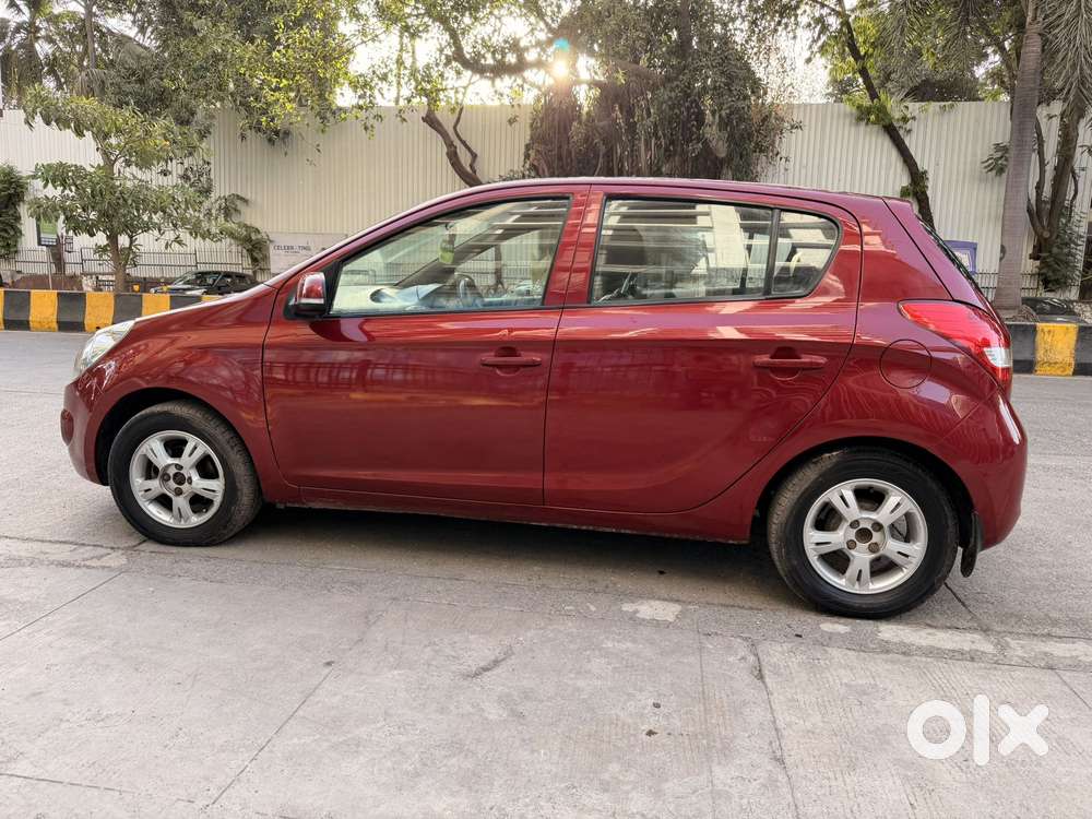 Hyundai I20 2010-2012 1.2 Sportz, 2011, Cng & Hybrids