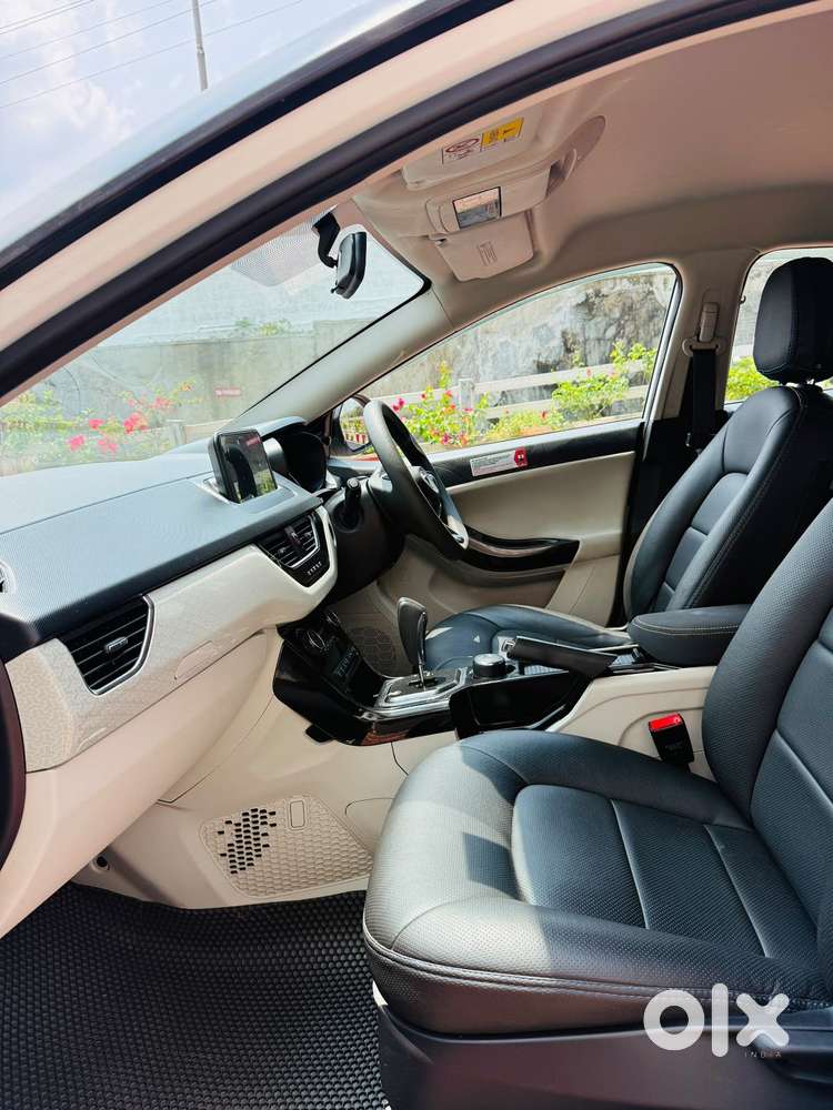 Tata Nexon 1.2 Revotron Xza Plus, 2022, Petrol