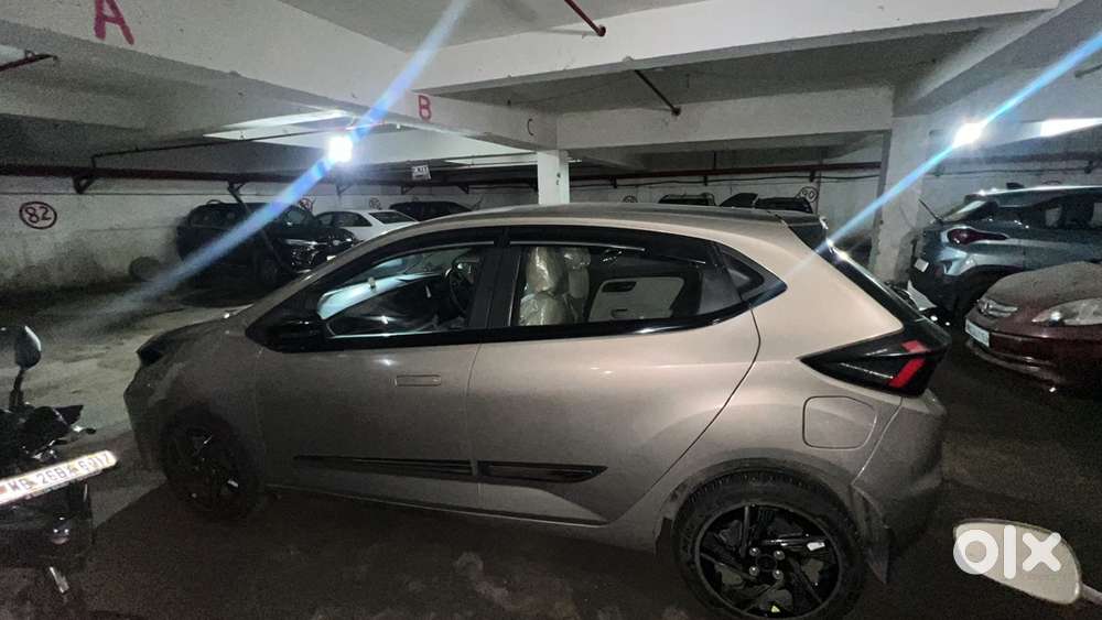 Tata Altroz Top End Model Loan Transfer Car