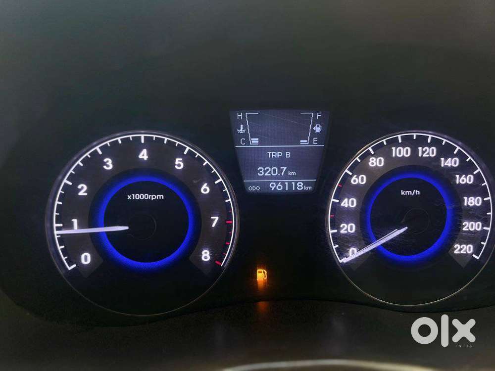 Hyundai Verna Vtvt 1.6 Sx, 2015, Petrol