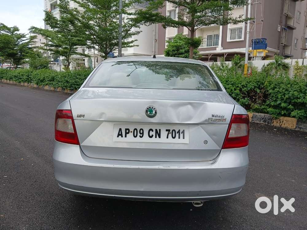 Skoda Rapid Elegance Mpi, 2013, Petrol